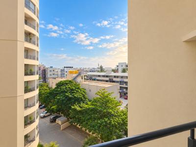 Balcony Image of 1683 Sq.ft 3 BHK Apartment / Flat for rent in K R Puram Bengaluru for Rs. 51500