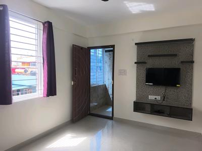 Living Room Image of 450 Sq.ft 1 BHK Apartment / Flat for rent in Bommanahalli Bengaluru for Rs. 26000