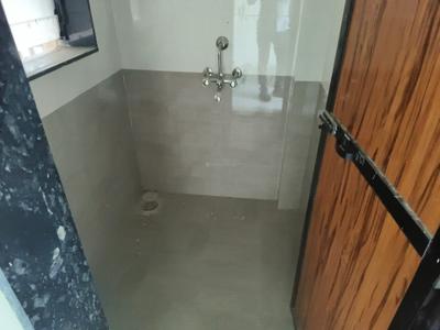 Bathroom Image of 338 Sq.ft 1 BHK Apartment / Flat for rent in Jogeshwari West Mumbai for Rs. 32000