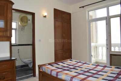 Living Room Image of 1105 Sq.ft 2 BHK Apartment / Flat for sale in DLF Phase 4 Gurgaon for Rs. 22500000