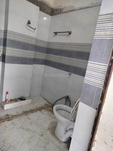 Bathroom Image of 750 Sq.ft 1.5 BHK Independent House for rent in Indira Nagar Lucknow for Rs. 11500