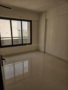 Bedroom Image of 1800 Sq.ft 3 BHK Apartment / Flat for rent in Yogeshwar Karnavati Paradise, New Maninagar Ahmedabad for Rs. 19000