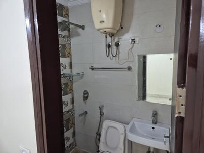 Image of 1200 Sq.ft 3 BHK Builder Floor for sale in Gautam Nagar, New Delhi for Rs. 22500000