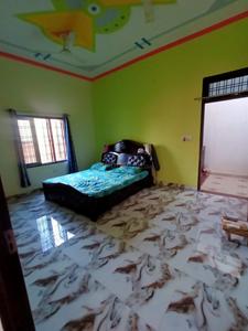 Bedroom Image of 1200 Sq.ft 2 BHK Builder Floor for rent in Ashiyana Lucknow for Rs. 15000