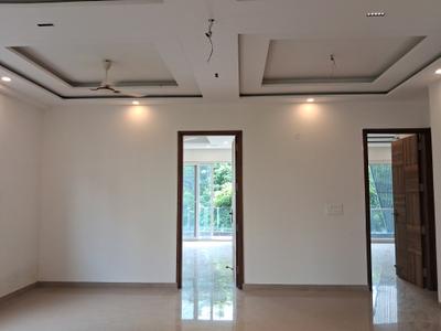 Living Room Image of 1800 Sq.ft 3 BHK Builder Floor for sale in Paschim Vihar New Delhi for Rs. 40000000
