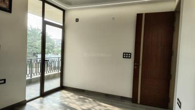 Bedroom Image of 1700 Sq.ft 3 BHK Builder Floor for sale in Kaushambi Ghaziabad for Rs. 16500000