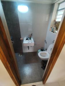 Image of 750 Sq.ft 2 BHK Apartment / Flat for rent in Dahisar West, Mumbai for Rs. 42000