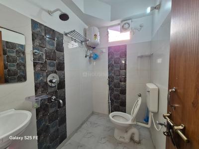 Bathroom Image of 1530 Sq.ft 3 BHK Apartment / Flat for rent in Pundag Ranchi for Rs. 35000