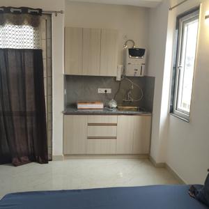 Kitchen Image of 2000 Sq.ft 4 BHK Builder Floor for rent in Big Block Builder Floor, Sector 46 Gurgaon for Rs. 70000