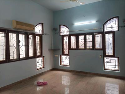 Bedroom Image of 4000 Sq.ft 5 BHK Independent House for rent in Bowenpally Secunderabad for Rs. 100000