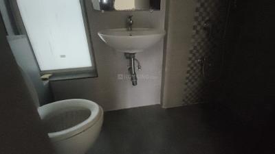 Image of 1200 Sq.ft 2.5 BHK Apartment / Flat for rent in Wadhwa Platina, Thane West, Thane for Rs. 50000