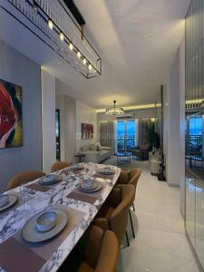 Image of 2367 Sq.ft 4 BHK Apartment / Flat for sale in Thane West, Thane for Rs. 34000000