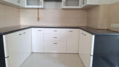 Kitchen Image of 3250 Sq.ft 3.5 BHK Apartment / Flat for sale in Vaishno Devi Circle Ahmedabad for Rs. 30000000
