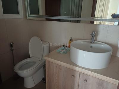 Bathroom Image of 1749 Sq.ft 3 BHK Apartment / Flat for sale in Central Park Flower Valley, Sector 33 Sohna for Rs. 26000000