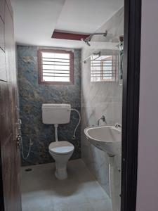 Bathroom Image of 1000 Sq.ft 2 BHK Apartment / Flat for rent in Yelahanka New Town Bengaluru for Rs. 16000