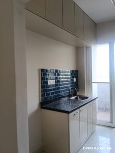 Kitchen Image of 950 Sq.ft 2 BHK Apartment / Flat for rent in UKN Belvedere By UKN Airport District Phase 1, Navarathna Agrahara Bengaluru for Rs. 30000