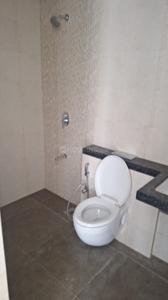Bathroom Image of 900 Sq.ft 2.5 BHK Apartment / Flat for rent in Nahar Sarvodaya Heights, Mulund West Mumbai for Rs. 49000