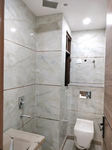 Common Bathroom Image of 750 Sq.ft 2 BHK Apartment / Flat for sale in Bharat Vihar New Delhi for Rs. 5500000