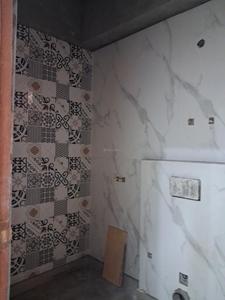 Common Bathroom Image of 600 Sq.ft 1 BHK Apartment / Flat for sale in Sector 73 Noida for Rs. 2122000