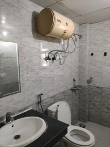 Bathroom Image of 1300 Sq.ft 3 BHK Apartment / Flat for sale in Nimbus The Hyde Park, Sector 78 Noida for Rs. 16500000