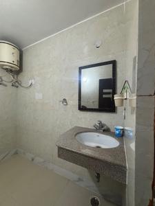 Bathroom Image of 2500 Sq.ft 3 BHK Independent House for rent in Palam Vihar Gurgaon for Rs. 50000