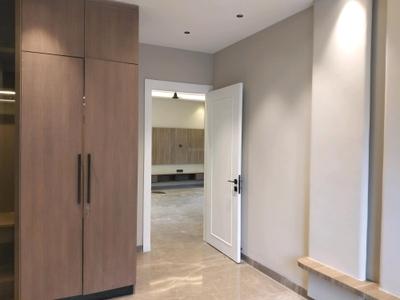Bedroom Image of 1800 Sq.ft 3 BHK Builder Floor for sale in Vikaspuri New Delhi for Rs. 35000000