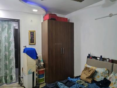 Bedroom Image of 1100 Sq.ft 3 BHK Apartment / Flat for sale in Mahavir Enclave New Delhi for Rs. 7800000
