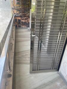 Balcony Image of 800 Sq.ft 2 BHK Builder Floor for sale in Pitampura New Delhi for Rs. 8000000