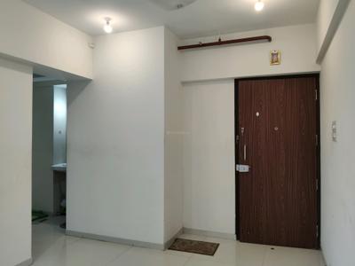 Living Room Image of 845 Sq.ft 2 BHK Apartment / Flat for rent in Rutu Enclave, Kasarvadavali Thane for Rs. 25000