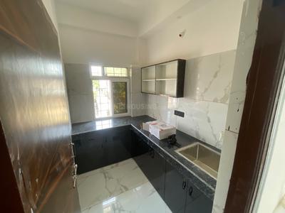 Kitchen Image of 850 Sq.ft 2 BHK Apartment / Flat for rent in Hamidganj Daltonganj for Rs. 8000