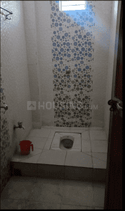 Bathroom Image of 1200 Sq.ft 3 BHK Duplex for rent in Malighat Muzaffarpur for Rs. 9000