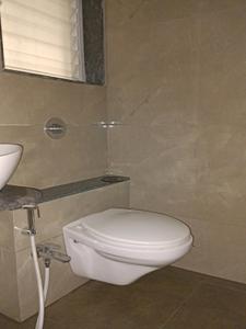 Common Bathroom Image of 1150 Sq.ft 2 BHK Apartment / Flat for sale in Kumar Kruti, Kalyani Nagar Pune for Rs. 14000000