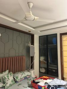 Bedroom Image of 1250 Sq.ft 3 BHK Builder Floor for sale in Preet Vihar New Delhi for Rs. 20000000