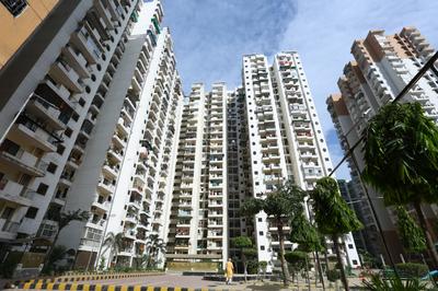 Image of 995 Sq.ft 2 BHK Apartment / Flat for sale in Charms Castle, Raj Nagar Extension, Ghaziabad for Rs. 6500000