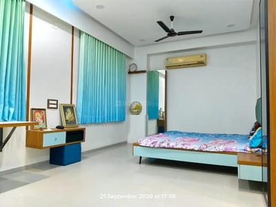 Bedroom Image of 2200 Sq.ft 3 BHK Villa for rent in Satellite Ahmedabad for Rs. 75000