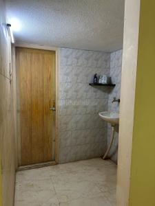 Bathroom Image of 1300 Sq.ft 2 BHK Independent House for rent in Chromepet Chennai for Rs. 28000