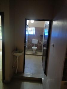 Bathroom Image of 680 Sq.ft 2 BHK Builder Floor for rent in Malipada Bhubaneswar for Rs. 9000