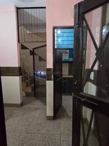 Hall Image of 550 Sq.ft 1 BHK Apartment / Flat for rent in Trivani Apartment, Jhilmil Colony New Delhi for Rs. 15000