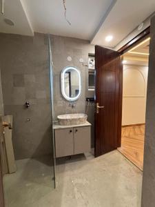 Bedroom Image of 1350 Sq.ft 3 BHK Builder Floor for sale in BPTP District, Sector 81 Faridabad for Rs. 15500000