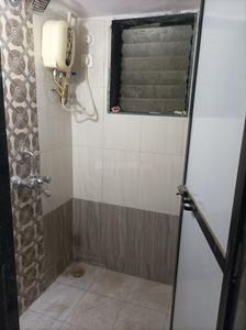 Bathroom Image of 270 Sq.ft 1 BHK Apartment / Flat for rent in Ghatkopar West Mumbai for Rs. 20000