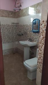 Bathroom Image of 1250 Sq.ft 2 BHK Builder Floor for rent in Kharar Mohali for Rs. 12000