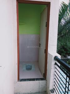 Bathroom Image of 600 Sq.ft 1 BHK Apartment / Flat for rent in Padegaon Aurangabad for Rs. 7000