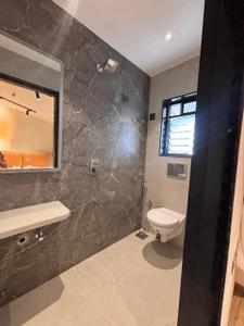Bathroom Image of 550 Sq.ft 1 BHK Apartment / Flat for sale in Parel Mumbai for Rs. 21000000