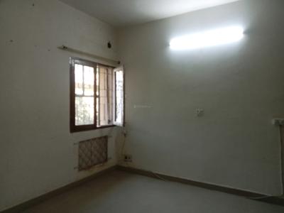 Bedroom Image of 1800 Sq.ft 3 BHK Apartment / Flat for sale in Vasant Kunj New Delhi for Rs. 40000000