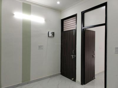 Living Room Image of 750 Sq.ft 2 BHK Apartment / Flat for sale in CI Golf City, Kambakshpur Noida for Rs. 3083400