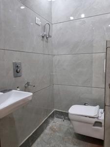 Common Bathroom Image of 800 Sq.ft 3 BHK Apartment / Flat for sale in Nawada New Delhi for Rs. 4800000