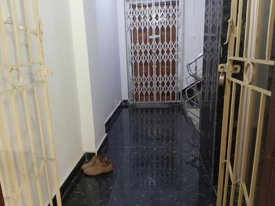 Image of 1400 Sq.ft 3 BHK Apartment / Flat for rent in Metro Apartment, Tangra, Kolkata for Rs. 31000
