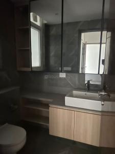 Bathroom Image of 4670 Sq.ft 5 BHK Builder Floor for sale in DLF Alameda, Sector 73 Gurgaon for Rs. 69500000