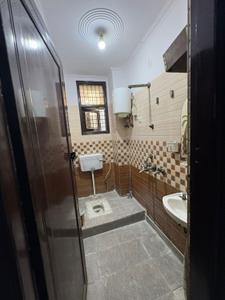Image of 600 Sq.ft 2 BHK Builder Floor for rent in East End Apartment, New Ashok Nagar, New Delhi for Rs. 15000