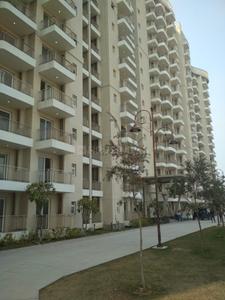 Image of 1200 Sq.ft 2 BHK Apartment / Flat for sale in BPTP Discovery Park, Sector 80, Faridabad for Rs. 13500000